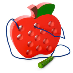 Розвиваюча іграшка Шнурівка MD 1228 дерев'яна  Яблуко