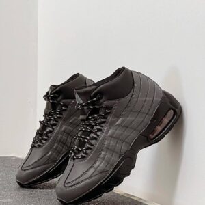 Зимові чоловічи кросівки