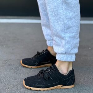 ЖІНОЧІ КРОСІВКИ