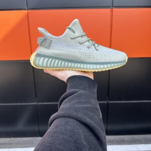 Чоловічі кросівки