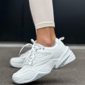 жіночі кросівки