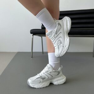 жіночі кросівки