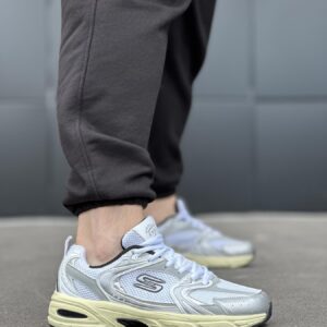 Чоловічі кросівки