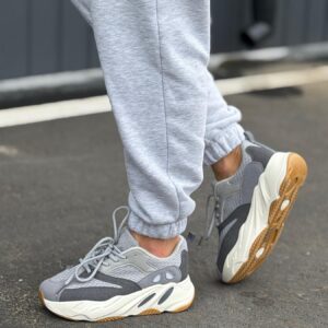 жіночі кросівки