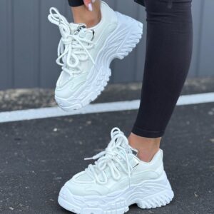 жіночі кросівки