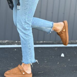 жіночі кросівки