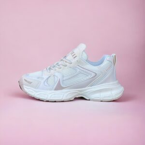 жіночі кросівки