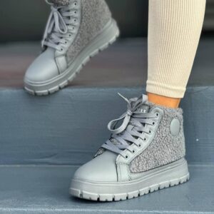 Кросівки зимові