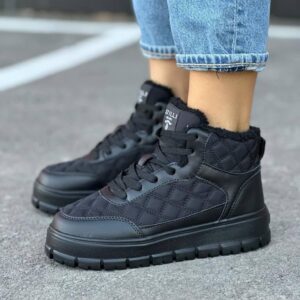 Кросівки зимові