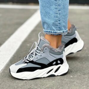 Зимові кросівки