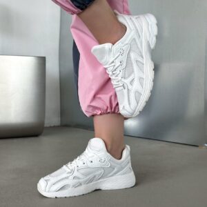 жіночі кросівки