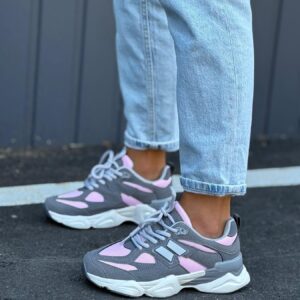 ЖІНОЧІ КРОСІВКИ