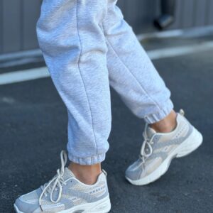 жіночі кросівки