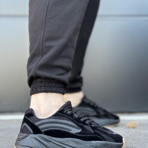 Чоловічі кросівки