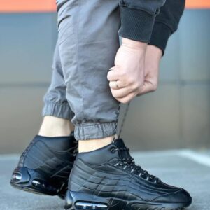 Зимові чоловічи кросівки