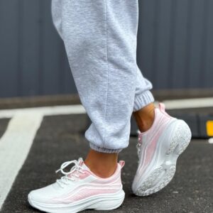 ЖІНОЧІ КРОСІВКИ