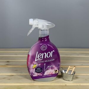 Спрей-кондиціонер для розгладження складок на одязі Lenor Crease Releaser Exotic Bloom - 500 мл