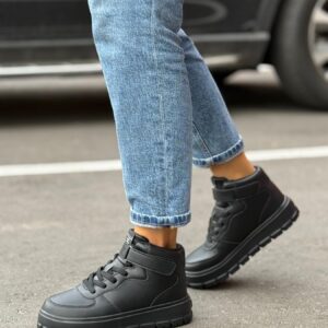 Кросівки зимові