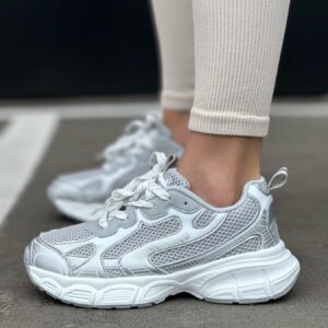 жіночі кросівки