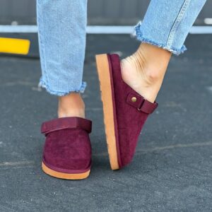 жіночі кросівки