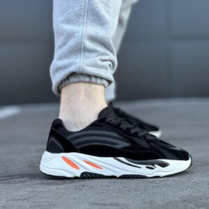 Чоловічі кросівки