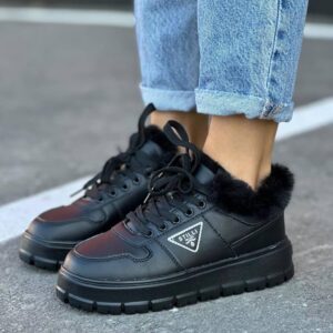 Зимові кросівки