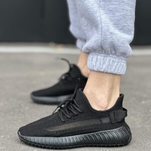 жіночі кросівки