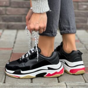 жіночі кросівки