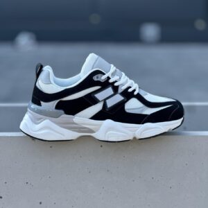 ЖІНОЧІ КРОСІВКИ