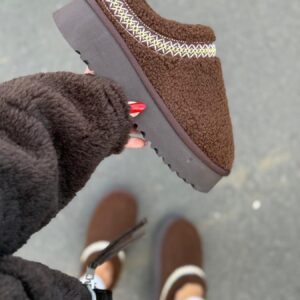 ЖІНОЧЕ ВЗУТТЯ