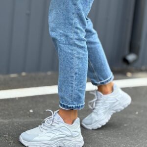 жіночі кросівки