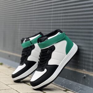 Зимові чоловічи кросівки