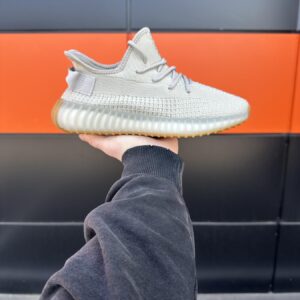 Чоловічі кросівки