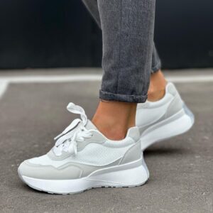 жіночі кросівки