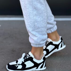 ЖІНОЧІ КРОСІВКИ