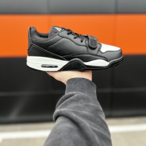 Чоловічі кросівки