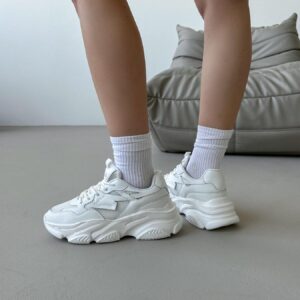 жіночі кросівки