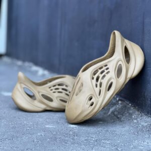 Чоловічі кросівки