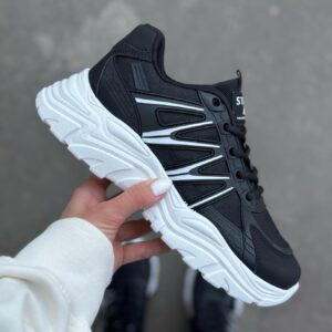 жіночі кросівки