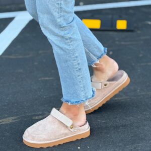 жіночі кросівки