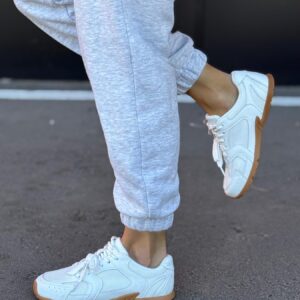 ЖІНОЧІ КРОСІВКИ