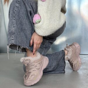 зимові кросівки