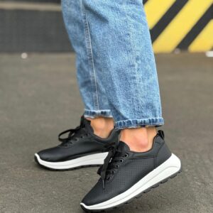 ЖІНОЧІ КРОСІВКИ