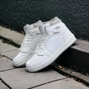 Зимові чоловічи кросівки