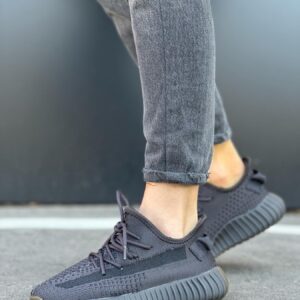 жіночі кросівки