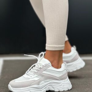 жіночі кросівки