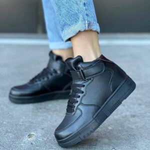 Кросівки зимові