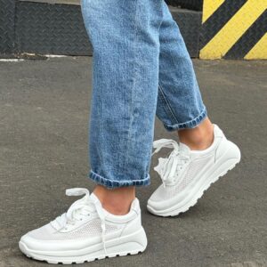 ЖІНОЧІ КРОСІВКИ