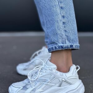 жіночі кросівки