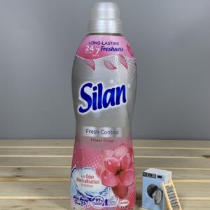 Ополіскувач-кондиціонер для білизни Silan Fresh Control Floral Crisp - 770 мл.